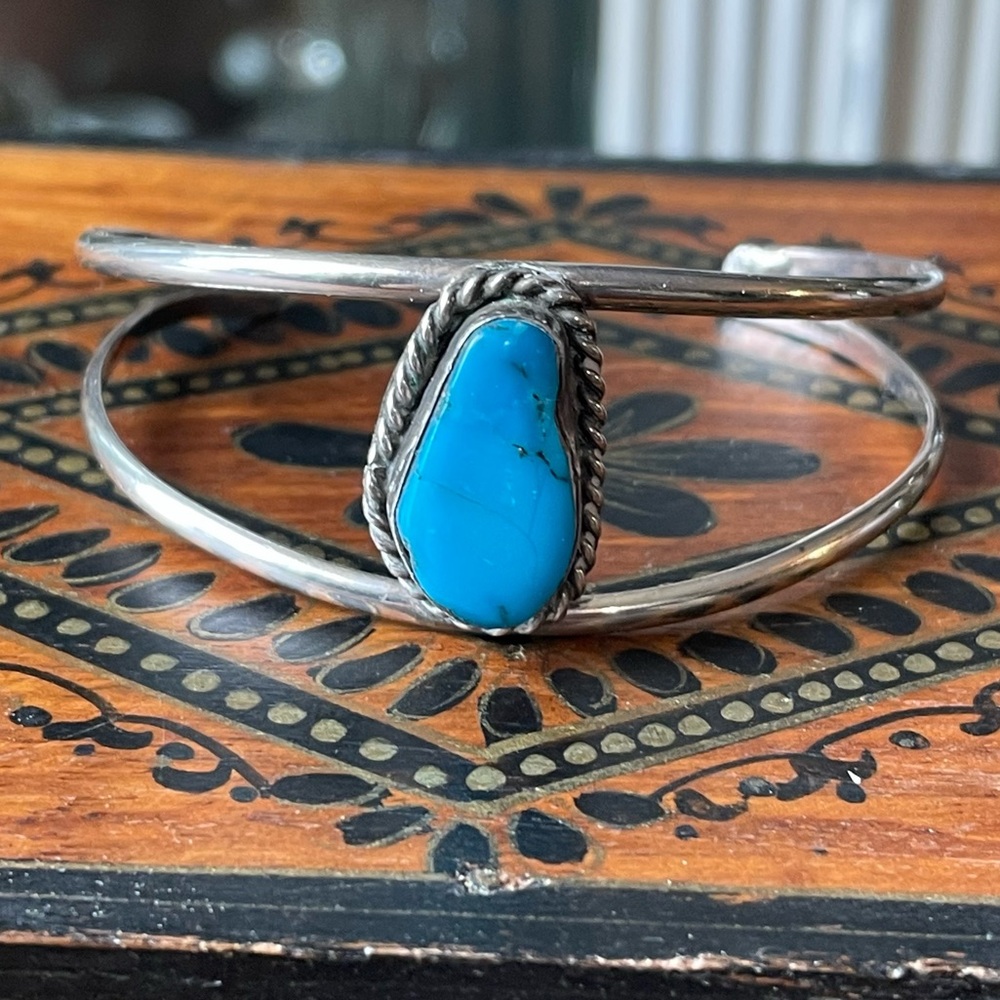 Sterling Silver cuff Bracelet turquoise gemstone